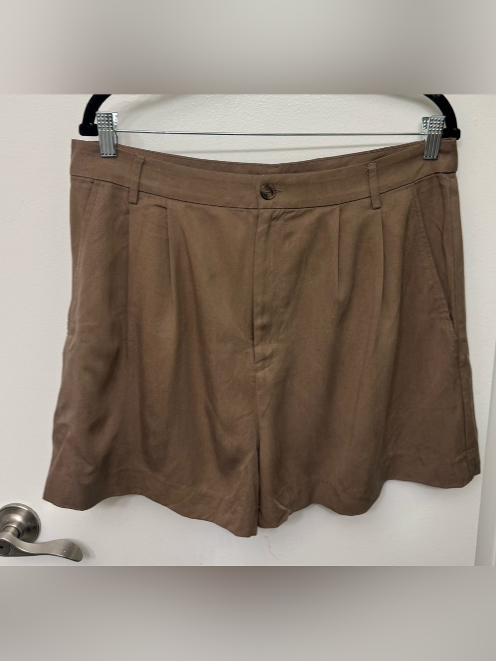 EUC Reformation Mason Shorts | Tailored High Rise Casual Shorts